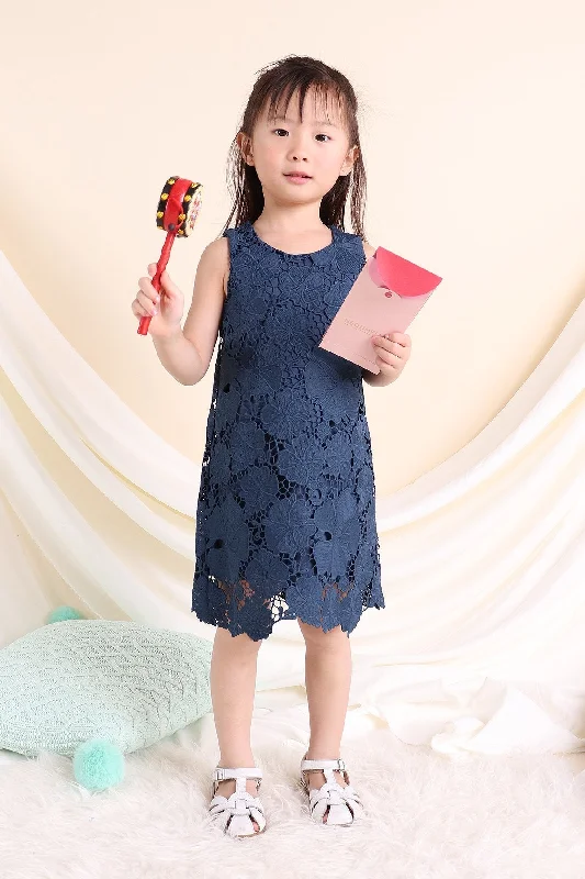 MADEBYNM NM KIDS CIRILLA CROCHET SHIFT DRESS IN VICTORIAN BLUE [12M/18M/2Y/3Y/4Y/5Y/6Y] Knitted unclassified dresses