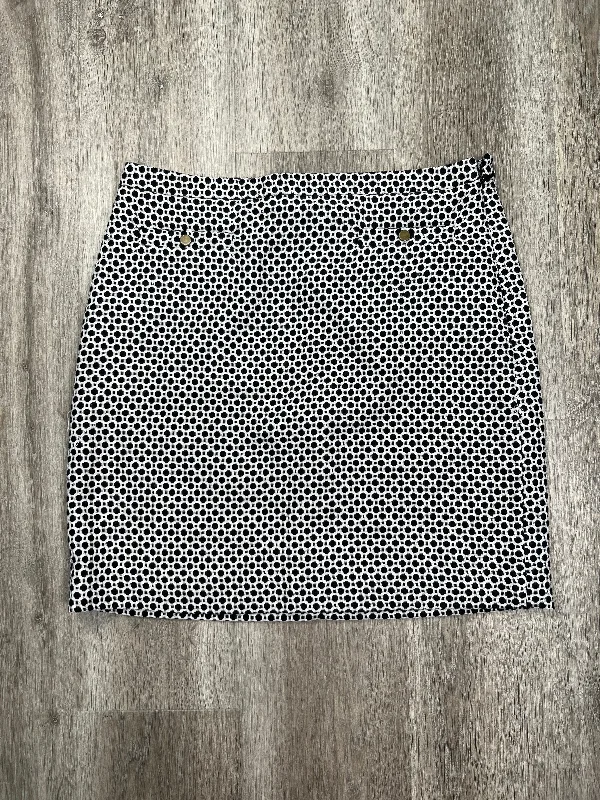 Black & White Skirt Mini & Short Loft, Size M Skirt with Buttons