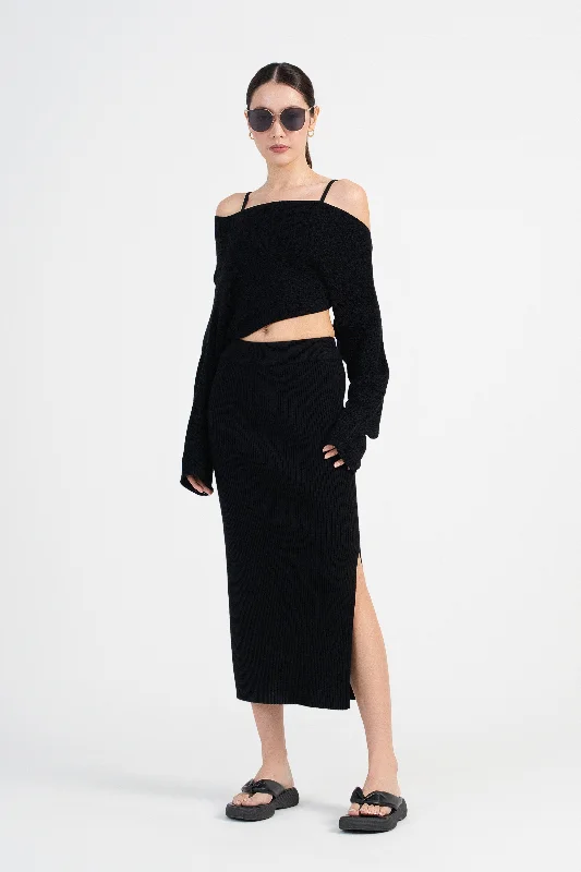 [Restocked] Kendall Off Shoulder Sweater in Sable Black Sweater Dress Vibe